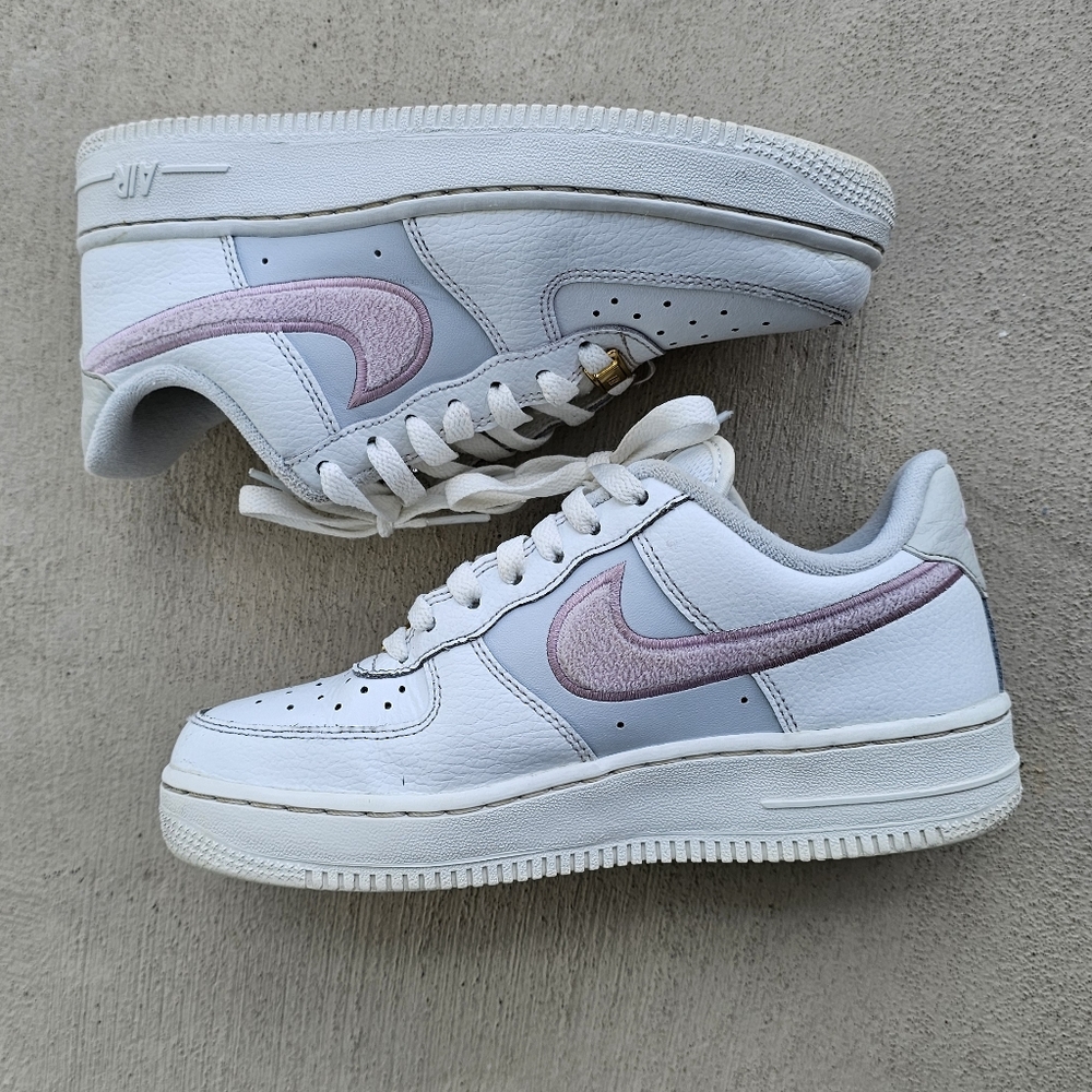 Nike  Air Force 1 Chenille Swoosh Sneakers - Picture 10 of 12